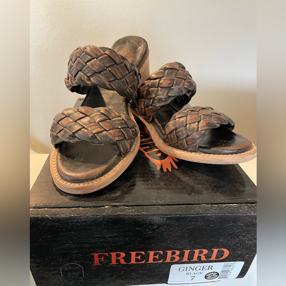 Freebird Sandals! Ginger Black Size 7
